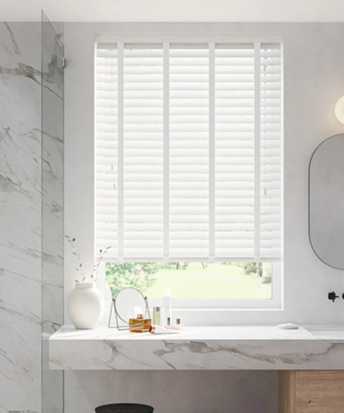 Moisture-resistant venetian blinds