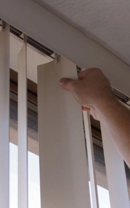 Dubai Vertical Blinds Install
