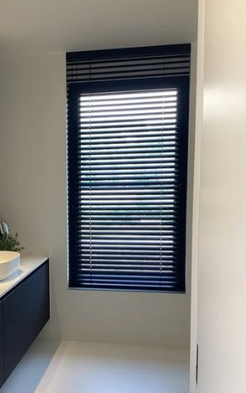 Professional aluminum blinds fitting Dubai