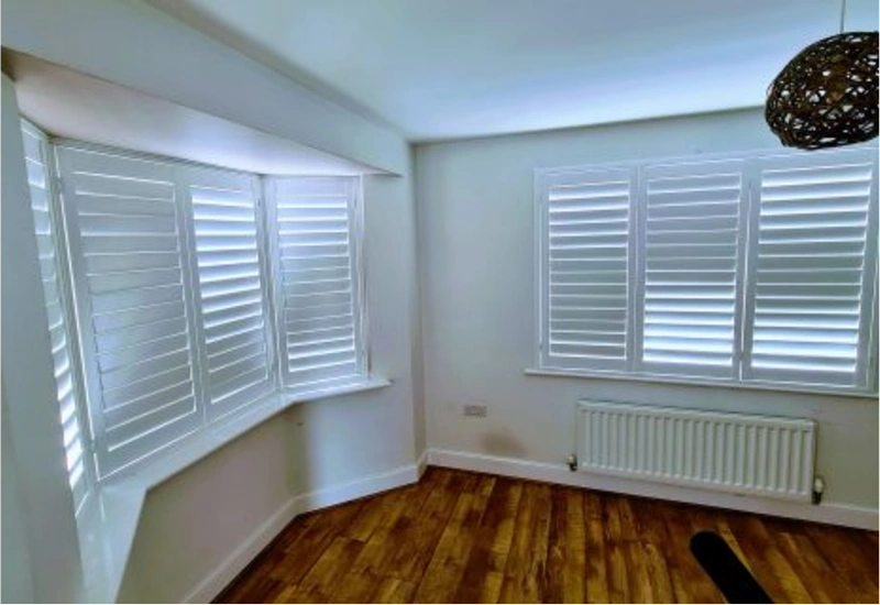 Professional shutter blinds fitting team
