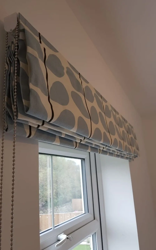 Roman Blinds Install Dubai