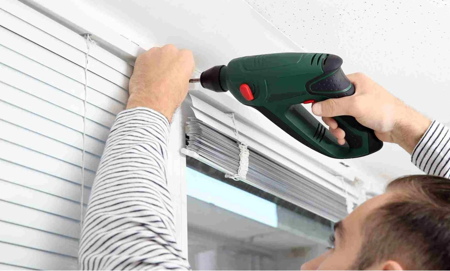 Quick expert blind fixing service