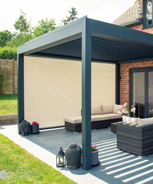 Blinds for garden sitting space