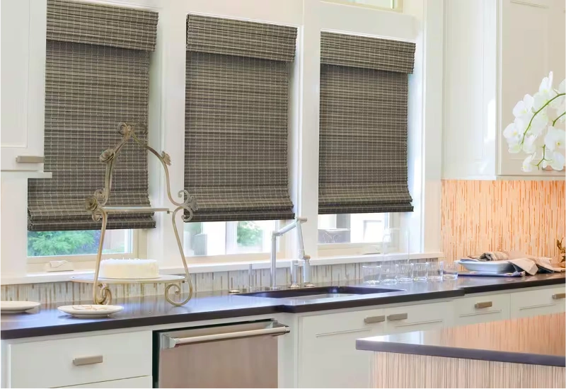 Elegant blinds design for kitchen
