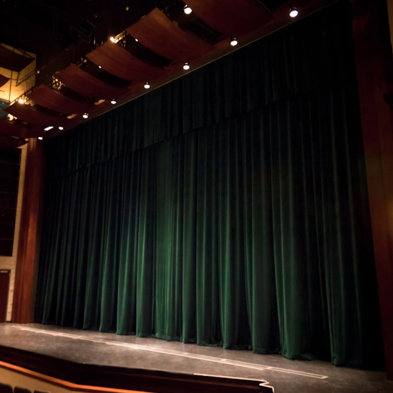 Motorized theatre curtains system