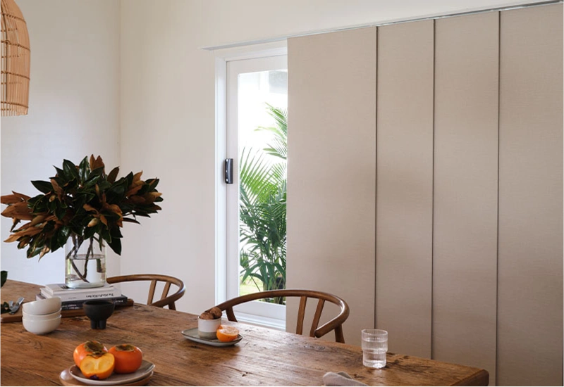 Modern window blinds fitting