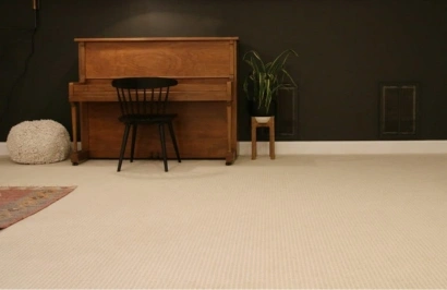 Plush cut pile fitted carpet