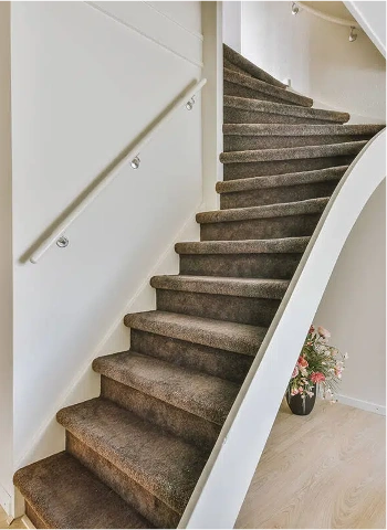 Expert stair carpet installation service