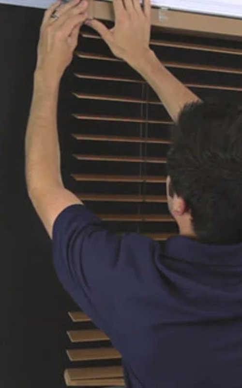 Aric Blinds installer in Dubai