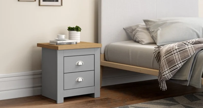 Compact wooden bedside table set