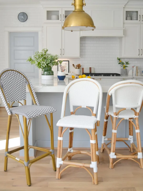 Stylish kitchen chairs set