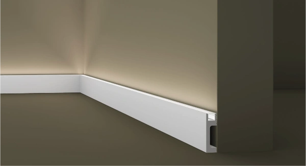 Decorative skirting profile design