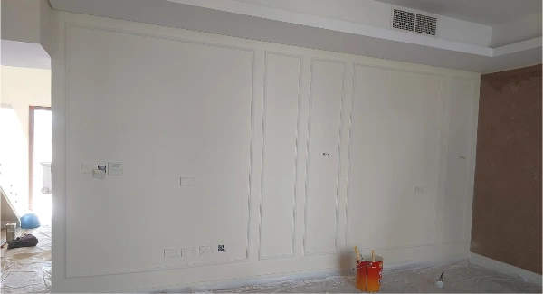 Soft neutral wall painting Dubai