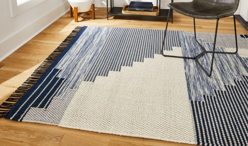 Stylish Wool Area Rug