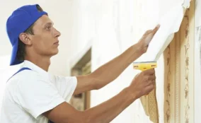 Wallpaper removal experts team Dubai